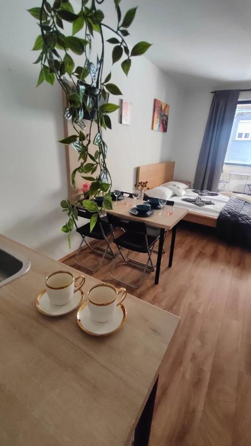 Super Cozy & Central Apartment Boedapest Buitenkant foto