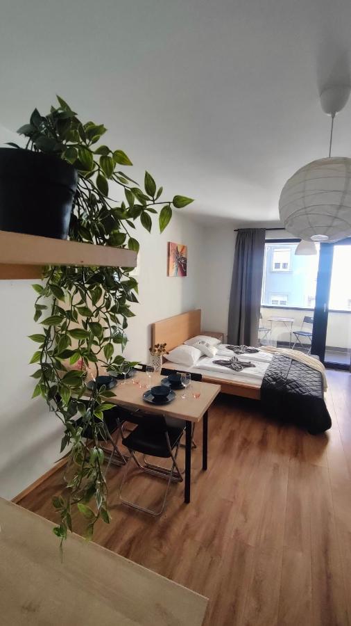 Super Cozy & Central Apartment Boedapest Buitenkant foto