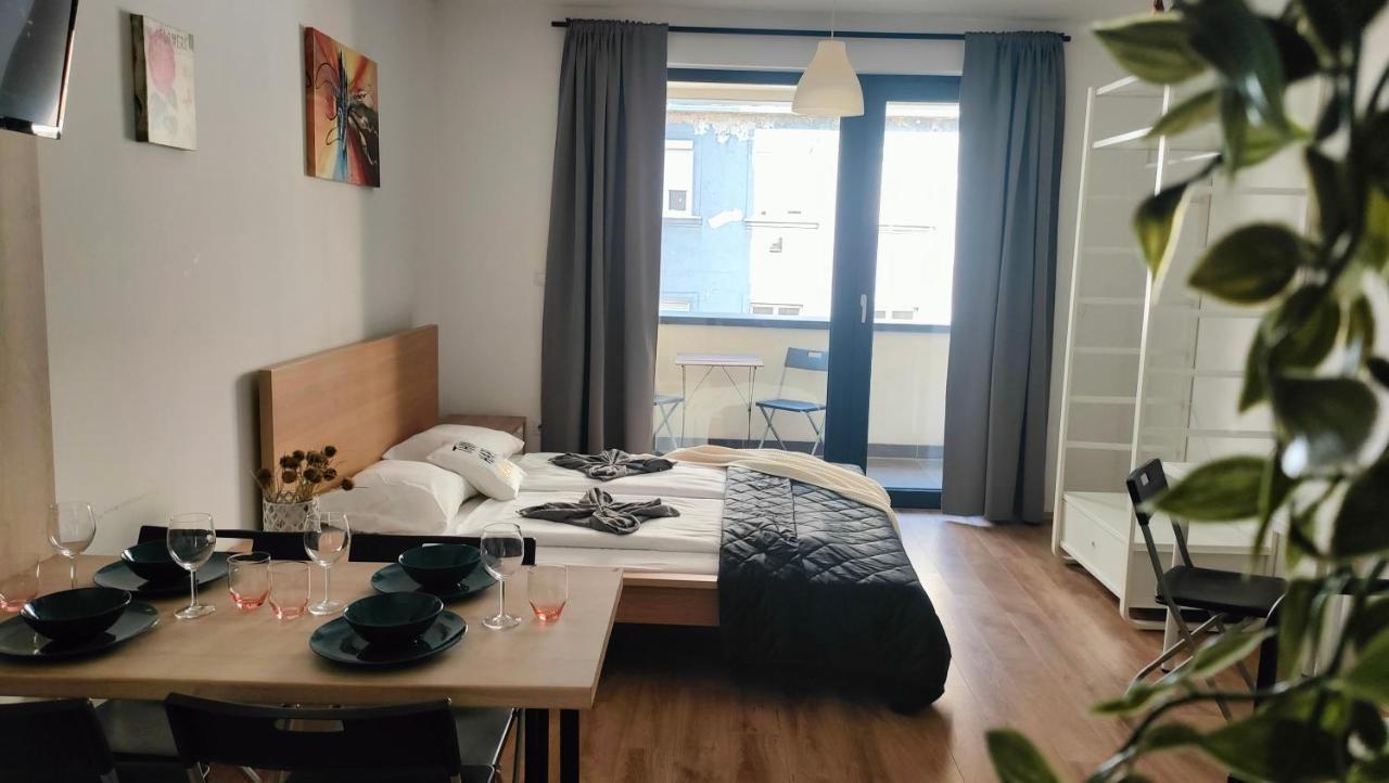 Super Cozy & Central Apartment Boedapest Buitenkant foto