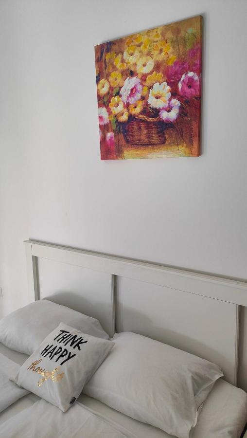 Super Cozy & Central Apartment Boedapest Buitenkant foto