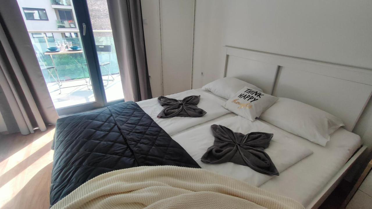 Super Cozy & Central Apartment Boedapest Buitenkant foto