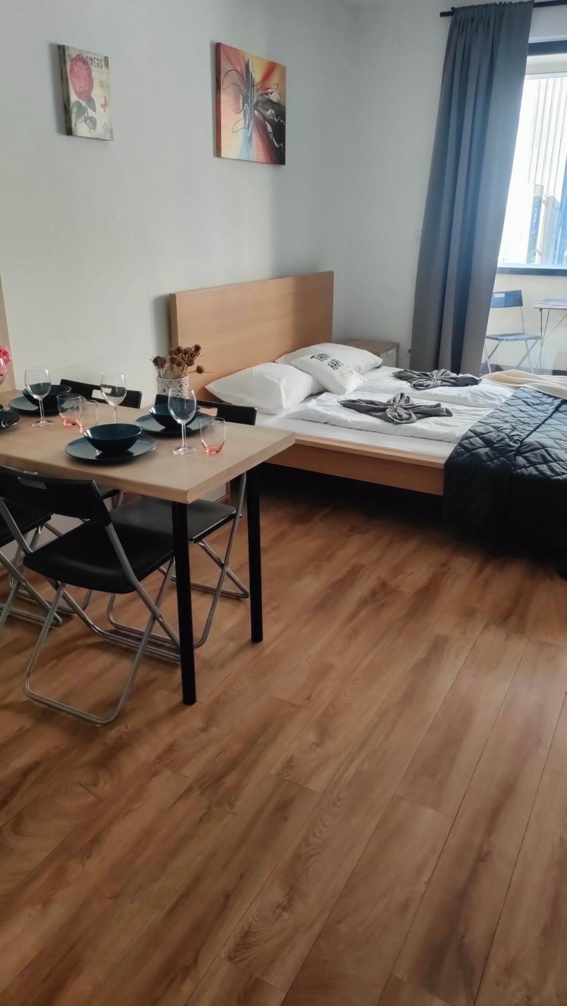 Super Cozy & Central Apartment Boedapest Buitenkant foto
