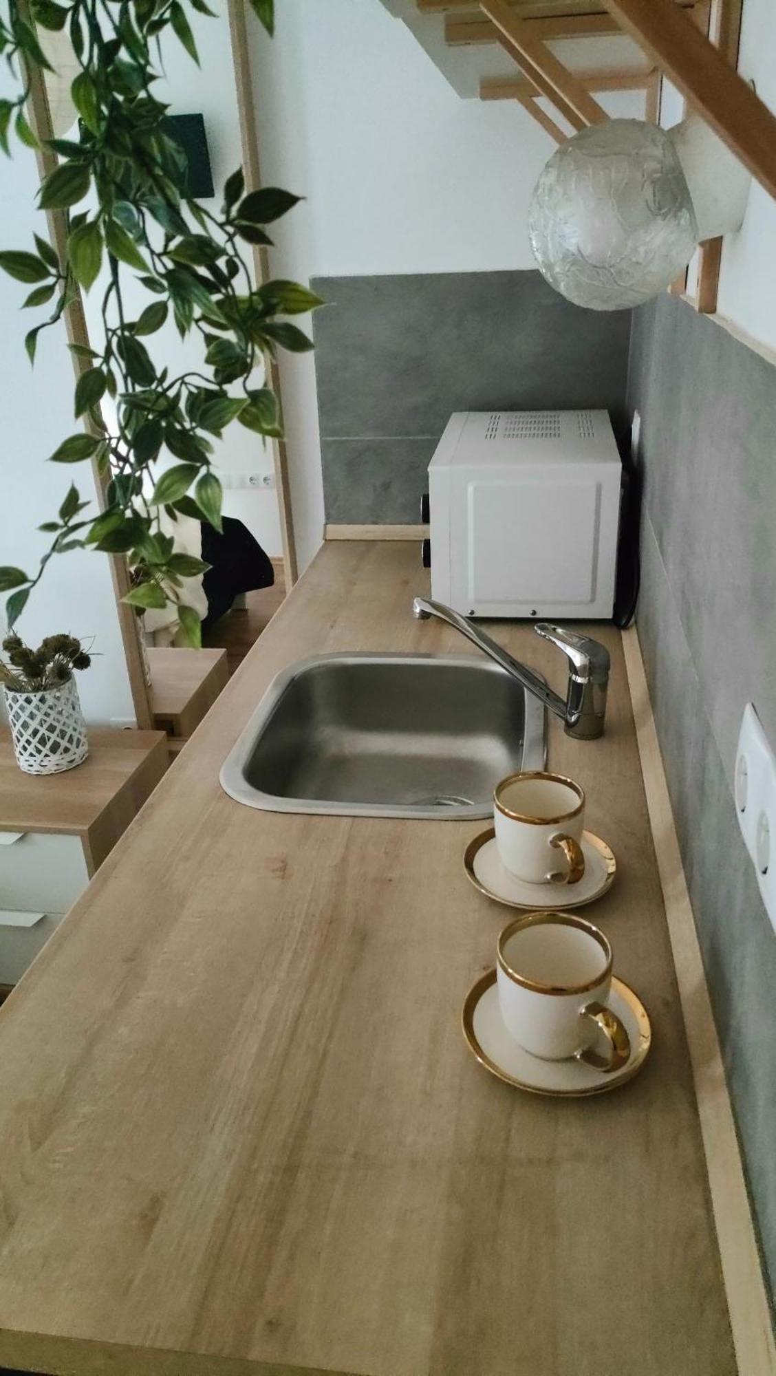Super Cozy & Central Apartment Boedapest Buitenkant foto