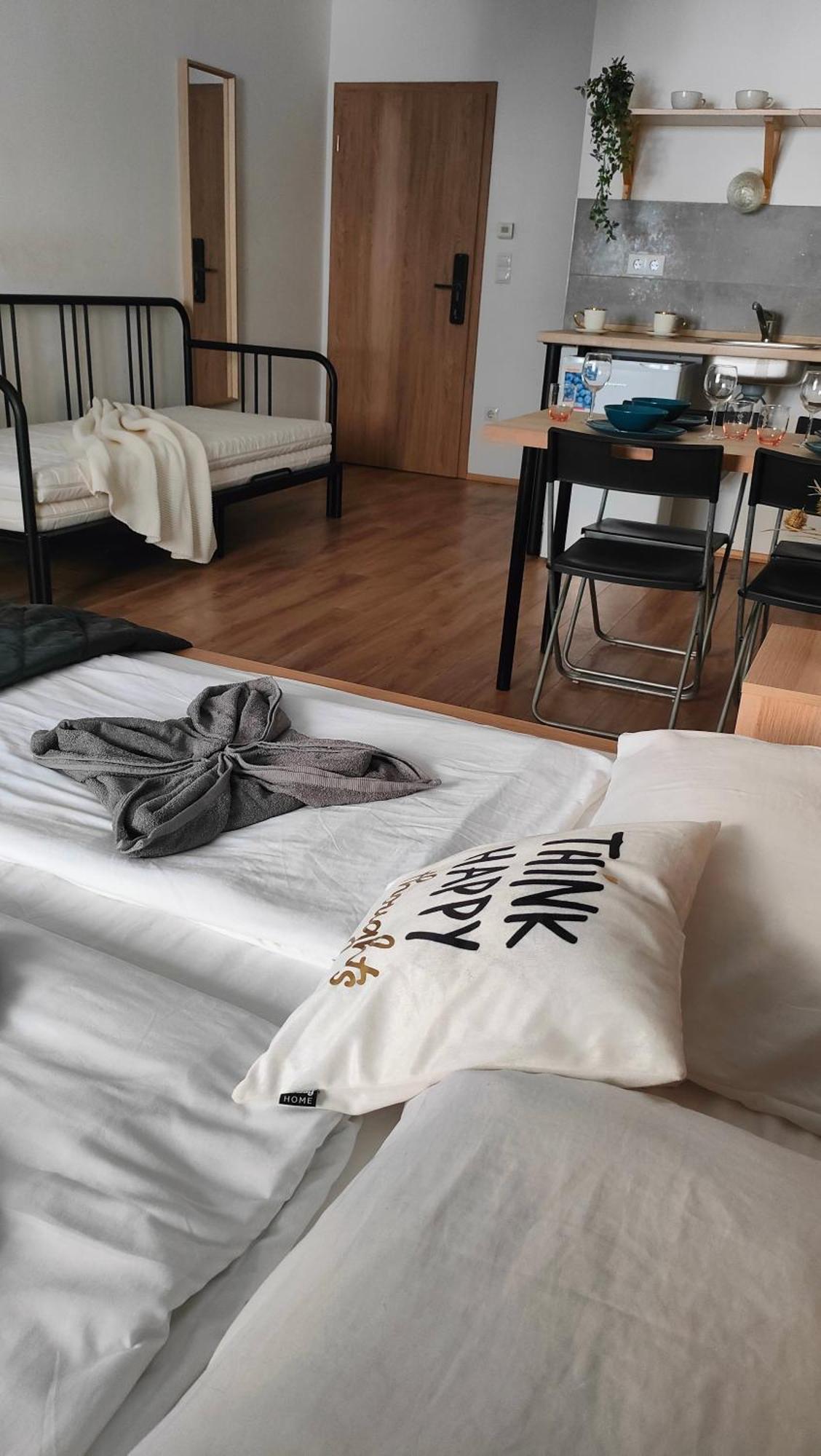Super Cozy & Central Apartment Boedapest Buitenkant foto